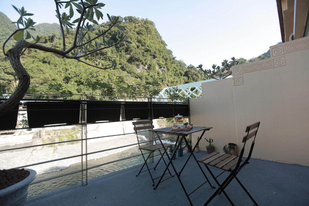 Wulai Shui An Hot Springs Hotel Exterior photo